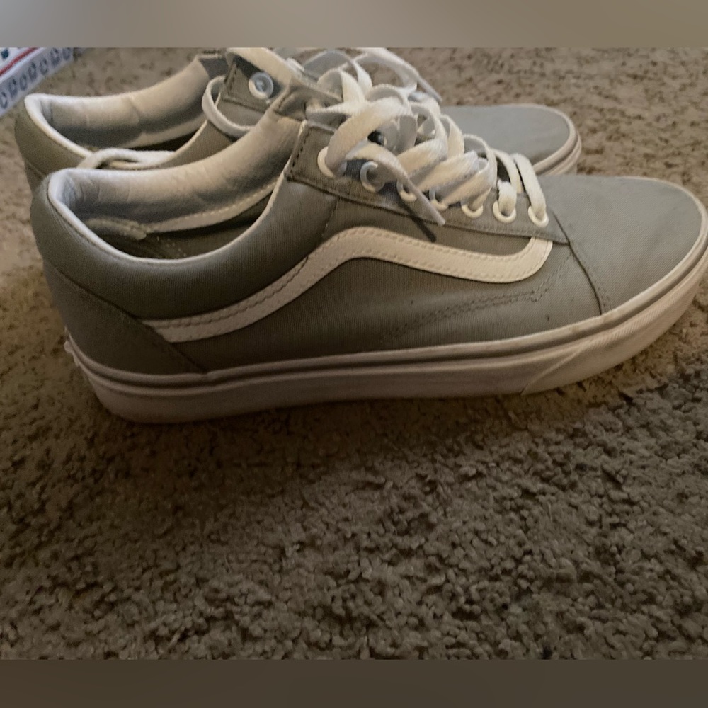 2 for 1 vans